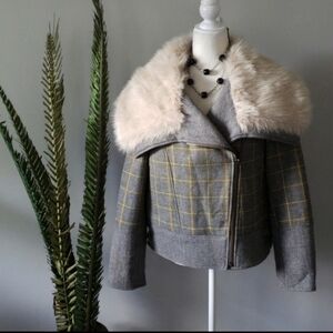 Banana Republic gray plaid coat with faux fur collar and buckle accents